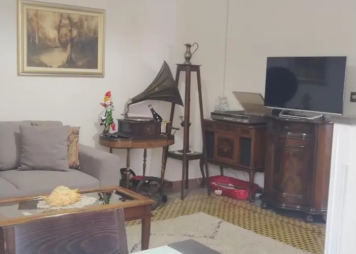 Orvieto Brick House * Orvieto Scalo