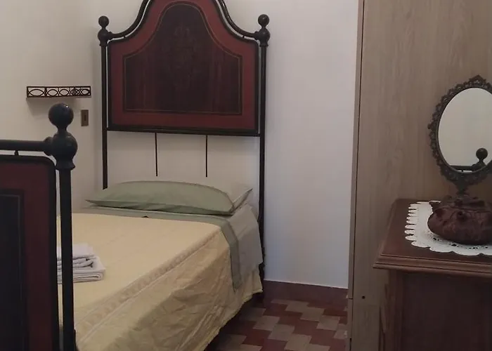 Orvieto Brick House * Orvieto Scalo